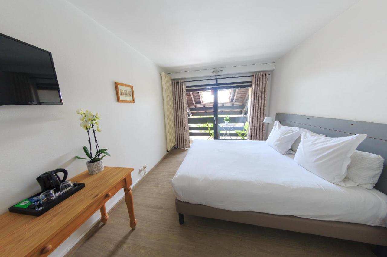 Logis Hotel Annecy Nord / Argonay Bagian luar foto