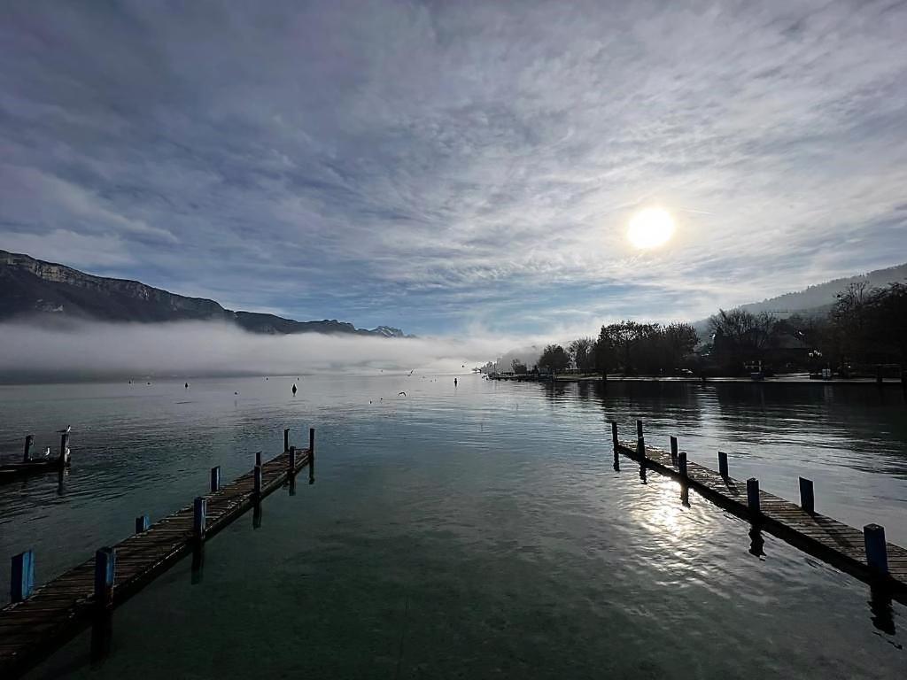 Logis Hotel Annecy Nord / Argonay Bagian luar foto