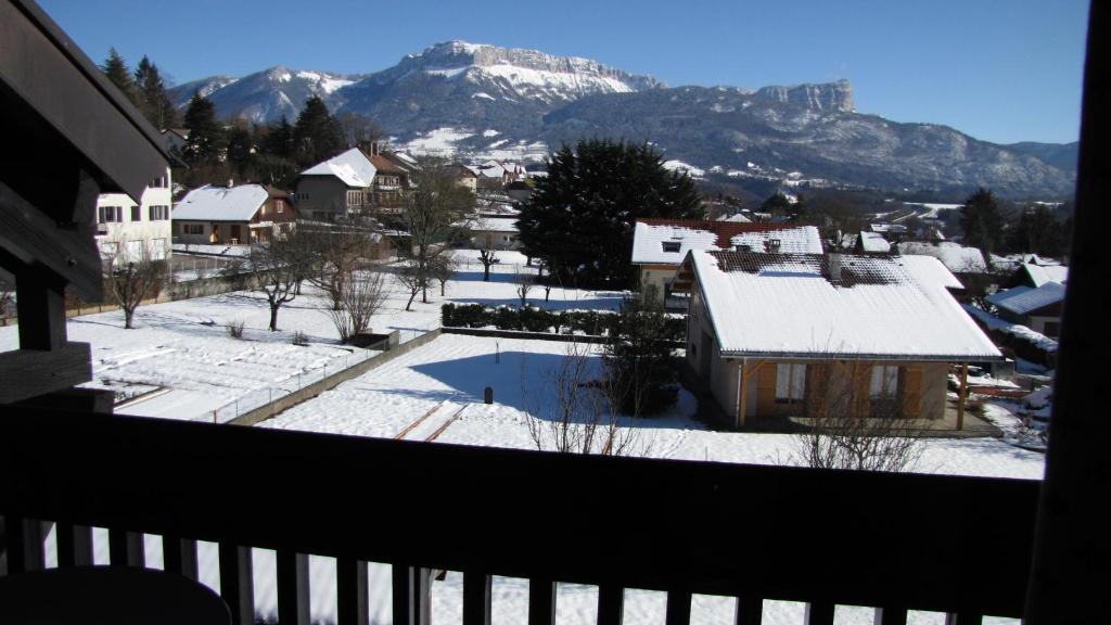 Logis Hotel Annecy Nord / Argonay Ruang foto