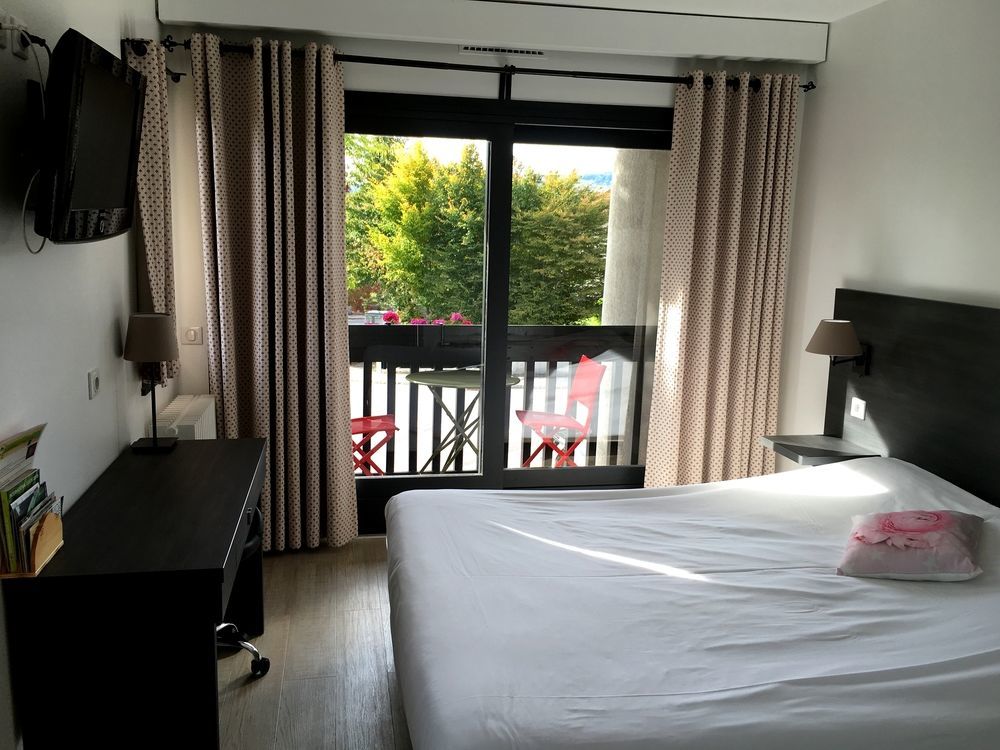 Logis Hotel Annecy Nord / Argonay Bagian luar foto